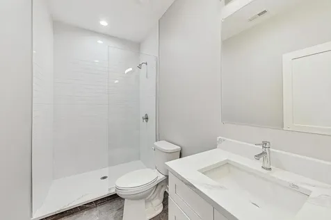 6626 South Ingleside Avenue Chicago IL 60637