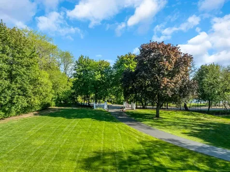 32 Otis Road Barrington Hills IL 60010