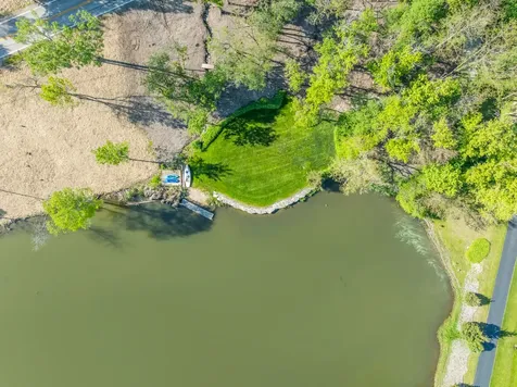 32 Otis Road Barrington Hills IL 60010