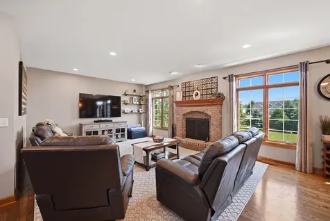 468 Rutland Road Dekalb IL 60115