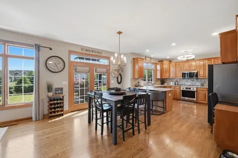 468 Rutland Road Dekalb IL 60115