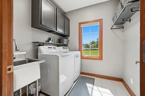 468 Rutland Road Dekalb IL 60115