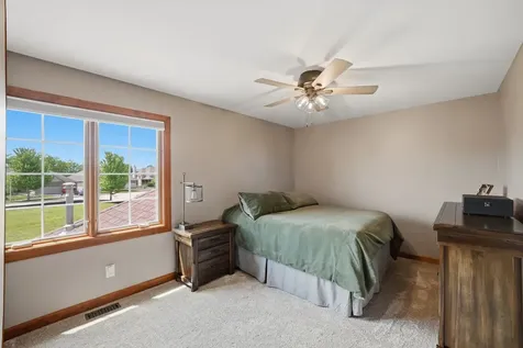 468 Rutland Road Dekalb IL 60115