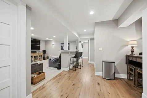 468 Rutland Road Dekalb IL 60115
