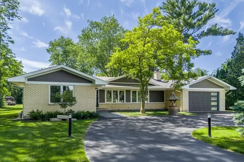 13 Eton Court South Barrington IL 60010