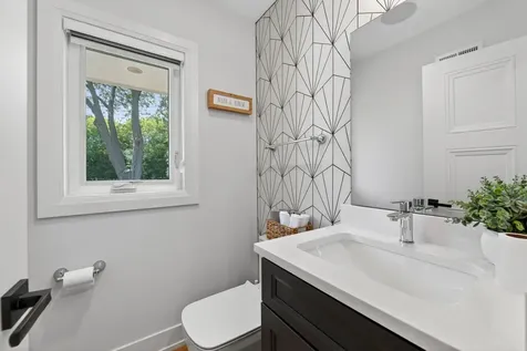 13 Eton Court South Barrington IL 60010
