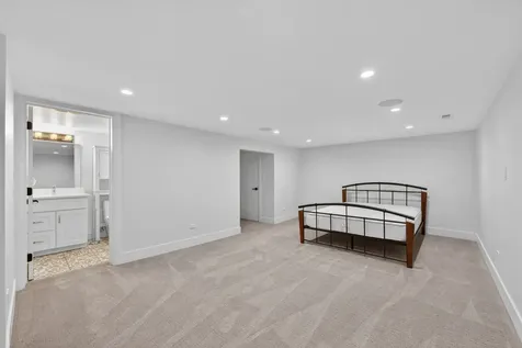 13 Eton Court South Barrington IL 60010