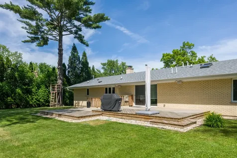 13 Eton Court South Barrington IL 60010