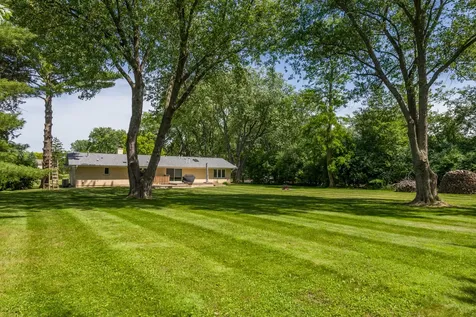 13 Eton Court South Barrington IL 60010