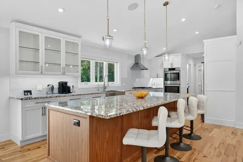 13 Eton Court South Barrington IL 60010