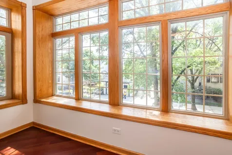 6151 North Glenwood Avenue Chicago IL 60660