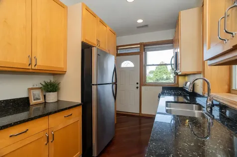 6151 North Glenwood Avenue Chicago IL 60660