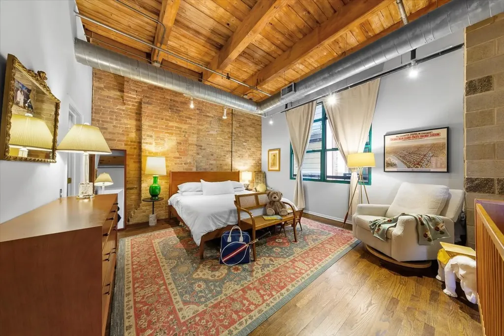 312 North May Street Chicago IL 60607