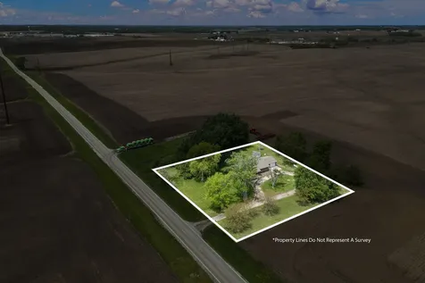 29546 North 750 Avenue Kewanee IL 61443