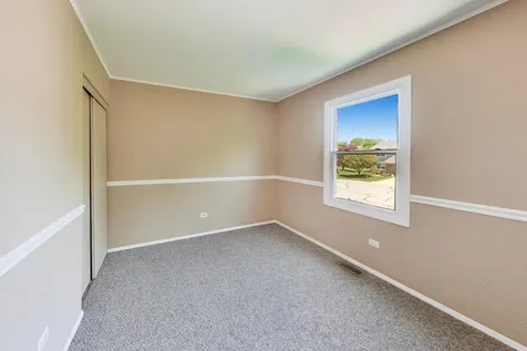 244 Coventry Court Bloomingdale IL 60108