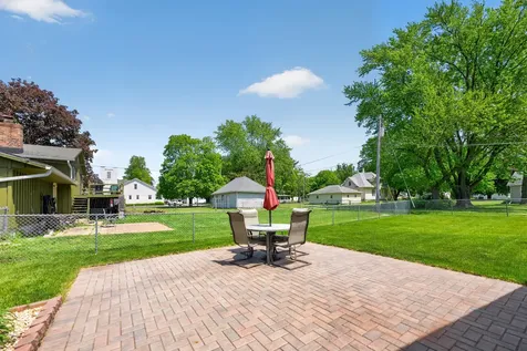 212 South Elm Street Franklin Grove IL 61031