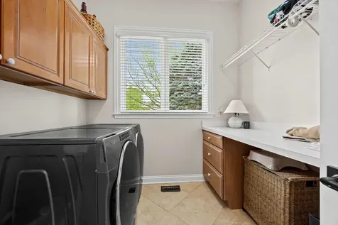 10N767 Newport Court Elgin IL 60124