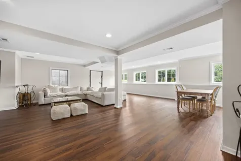 10N767 Newport Court Elgin IL 60124