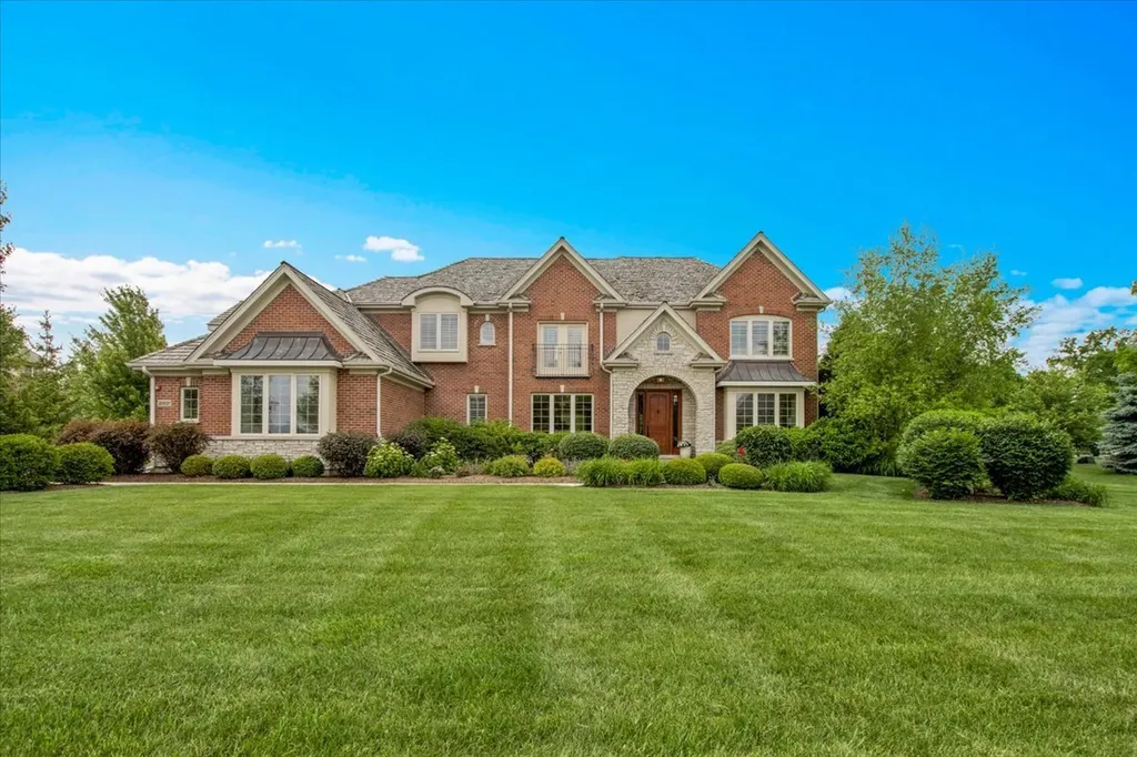 20037 West Old Meadow Trail Long Grove IL 60047
