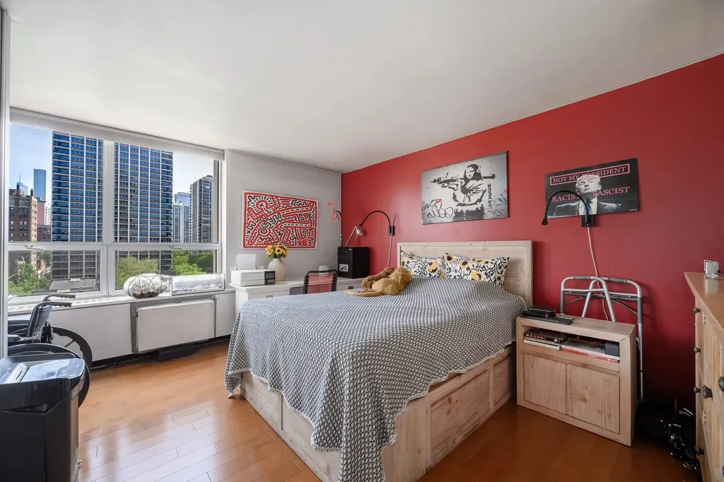 70 West Burton Place Chicago IL 60610