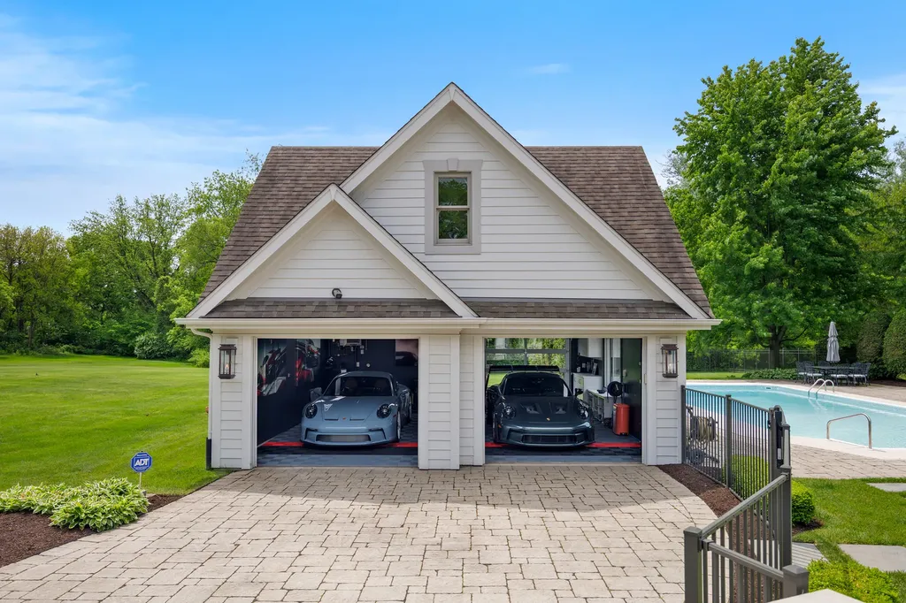 1726 Kay Road Wheaton IL 60187