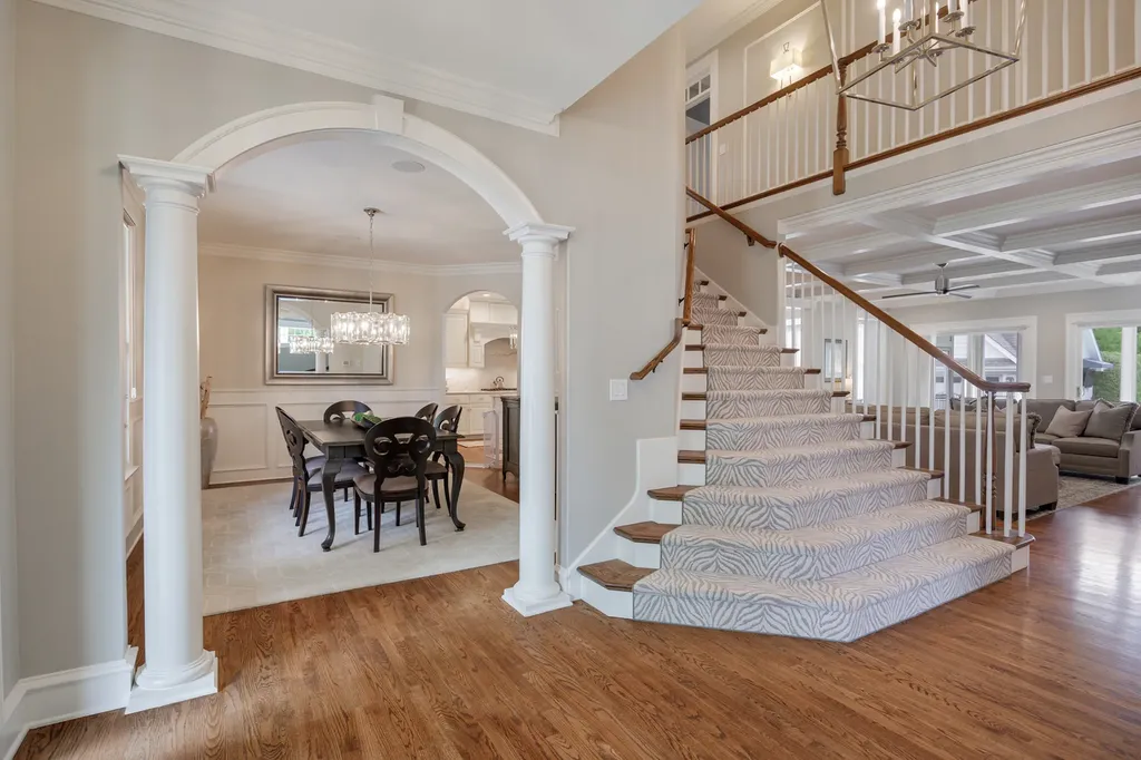 1726 Kay Road Wheaton IL 60187