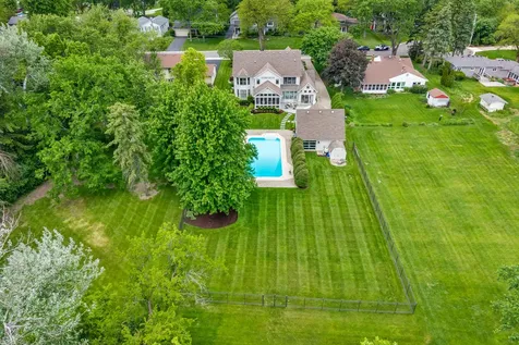 1726 Kay Road Wheaton IL 60187