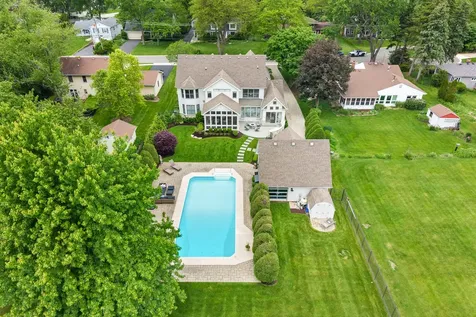 1726 Kay Road Wheaton IL 60187