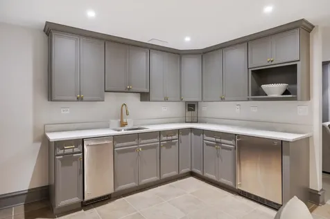 1726 Kay Road Wheaton IL 60187