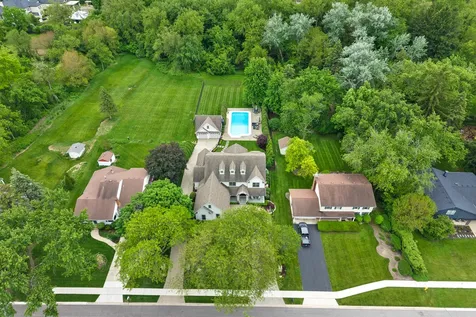 1726 Kay Road Wheaton IL 60187
