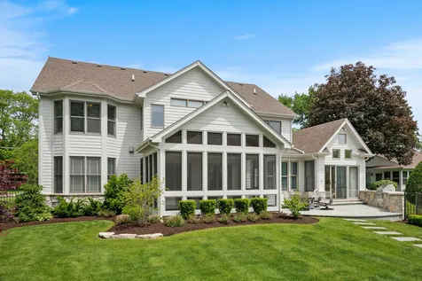 1726 Kay Road Wheaton IL 60187