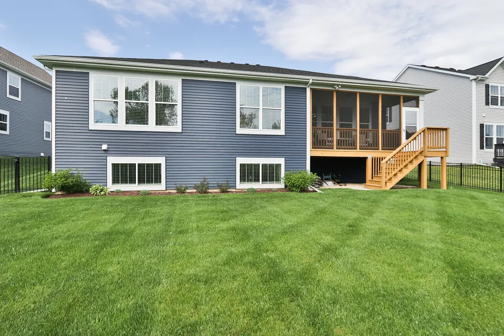 10240 Amos Street Huntley IL 60142