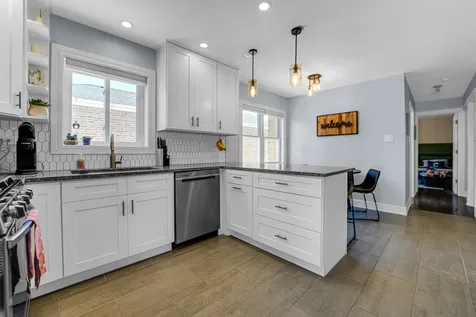 9125 South Hamlin Avenue Evergreen Park IL 60805