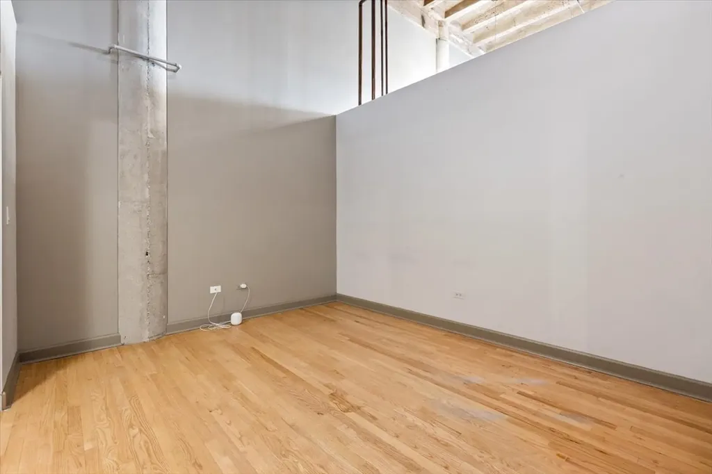 2545 South Dearborn Street Chicago IL 60616