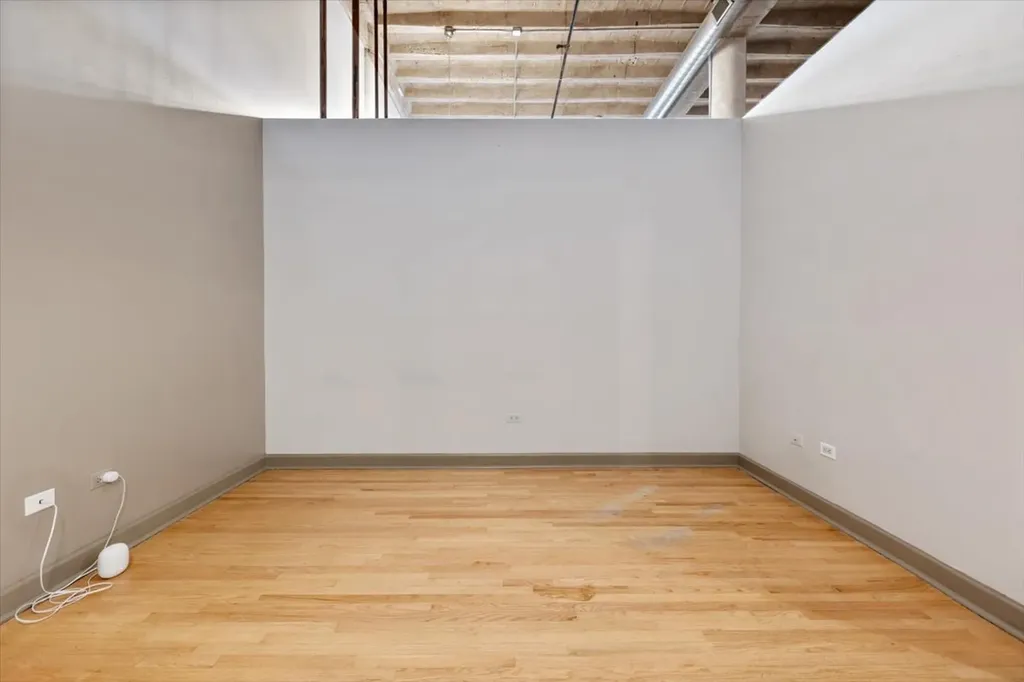 2545 South Dearborn Street Chicago IL 60616