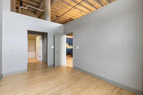 2545 South Dearborn Street Chicago IL 60616