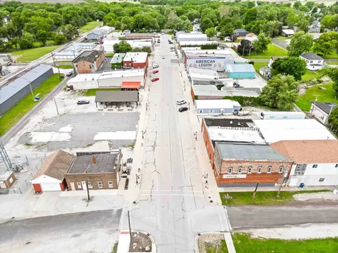 122 East Main Street Colfax IL 61728