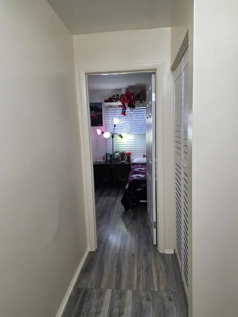 1383 South Glen Circle Aurora IL 60506