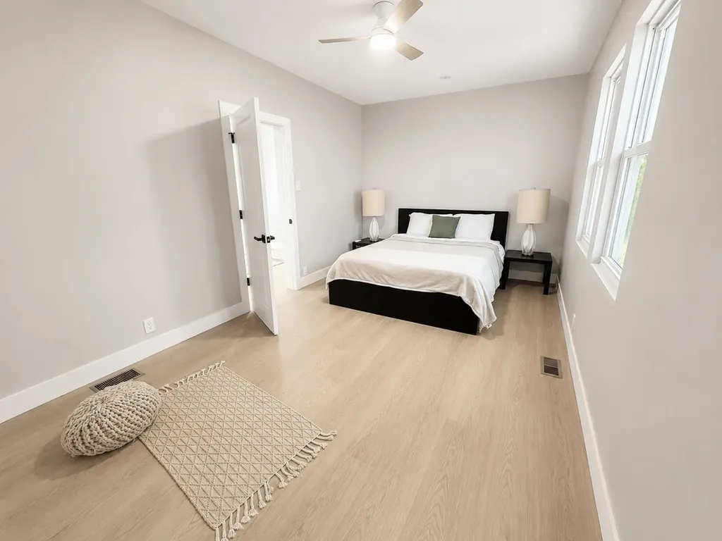 7611 South Ridgeland Avenue Chicago IL 60649