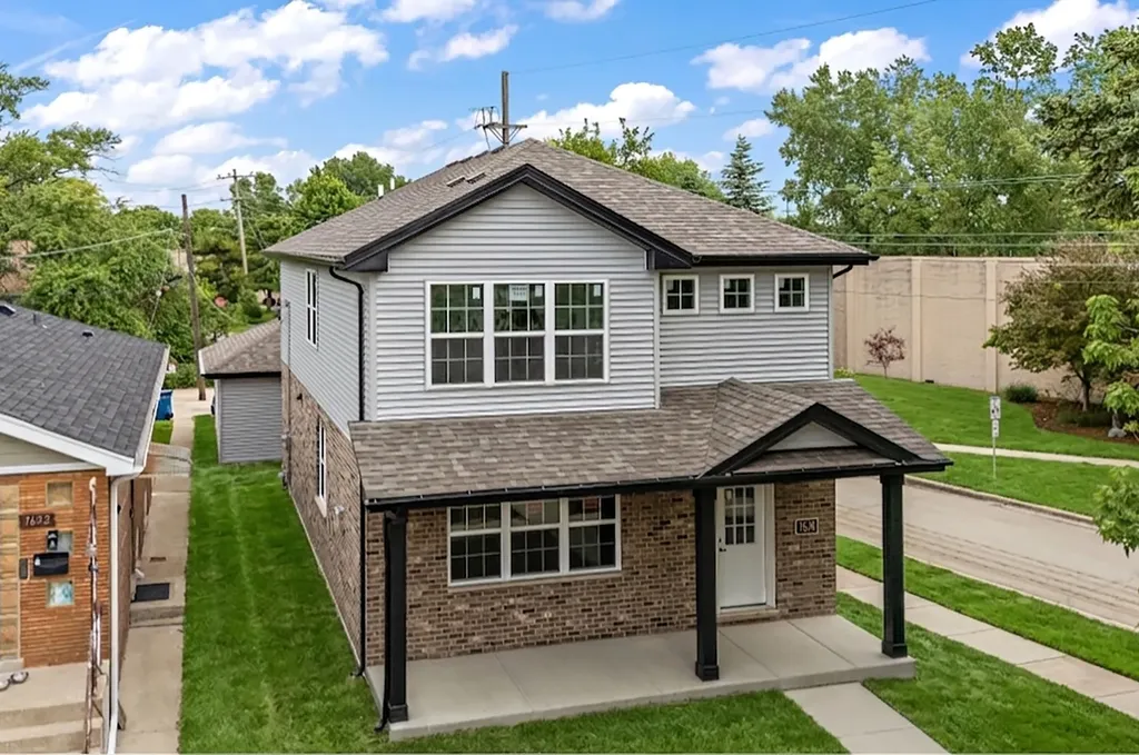 7630 West 66th Street Bedford Park IL 60501