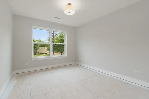 7630 West 66th Street Bedford Park IL 60501