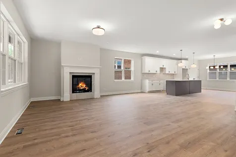 7630 West 66th Street Bedford Park IL 60501