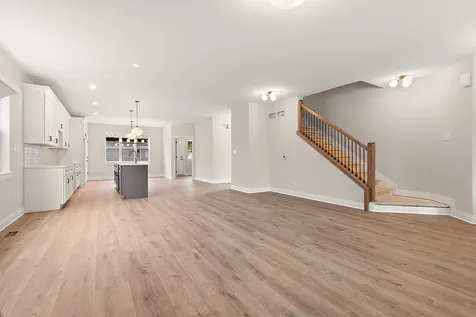 7630 West 66th Street Bedford Park IL 60501