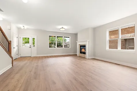 7630 West 66th Street Bedford Park IL 60501