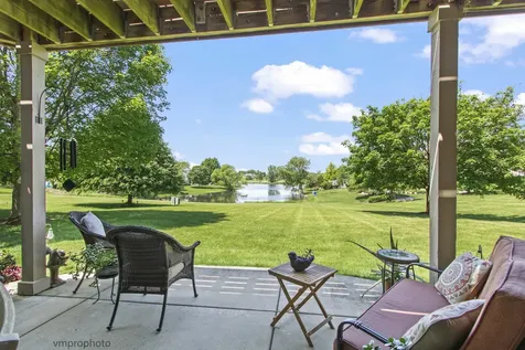 9530 Nicklaus Lane Lakewood IL 60014