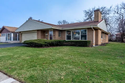 3835 West Jarlath Street Lincolnwood IL 60712
