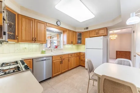 3835 West Jarlath Street Lincolnwood IL 60712
