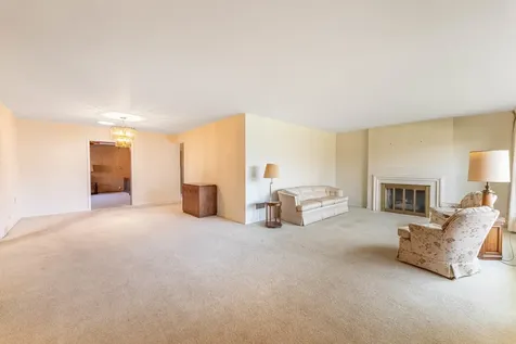 3835 West Jarlath Street Lincolnwood IL 60712