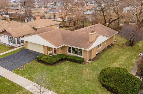 3835 West Jarlath Street Lincolnwood IL 60712