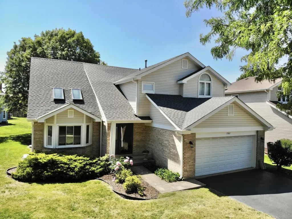 1582 Hinterlong Lane Naperville IL 60563